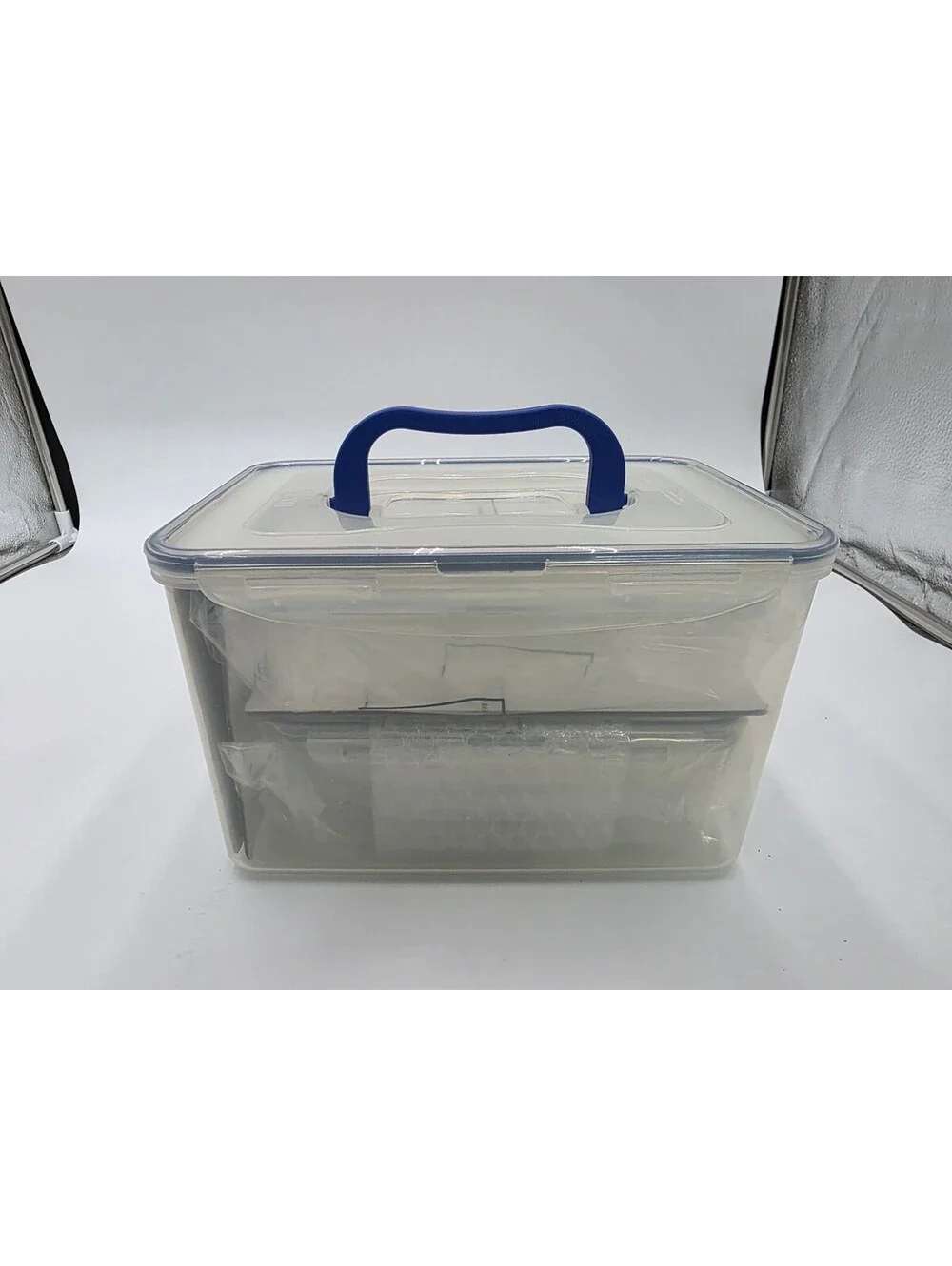 Lock & Lock Plastic Food Storage Container Set with Blue Handle and Lids